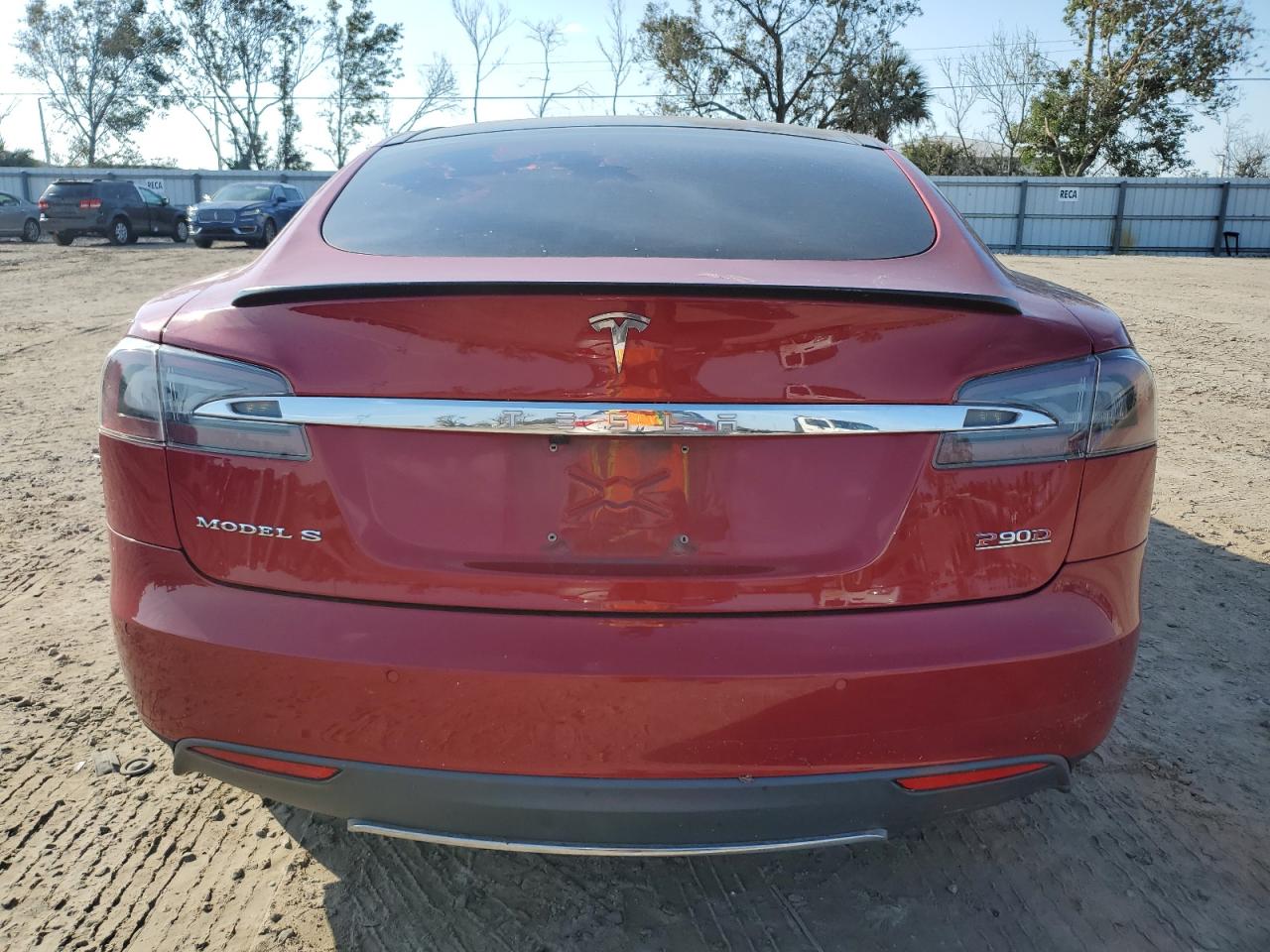 2015 Tesla Model S VIN: 5YJSA1E42FF111439 Lot: 77703744