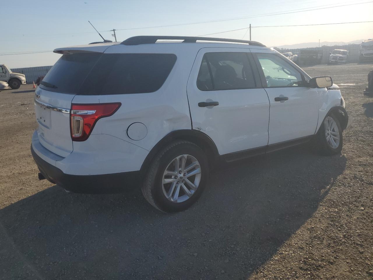 VIN 1FM5K7B8XFGB11775 2015 FORD EXPLORER no.3