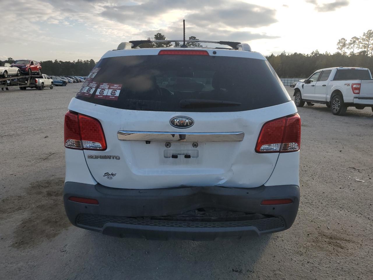 2011 Kia Sorento Base VIN: 5XYKT4A14BG175783 Lot: 78371444