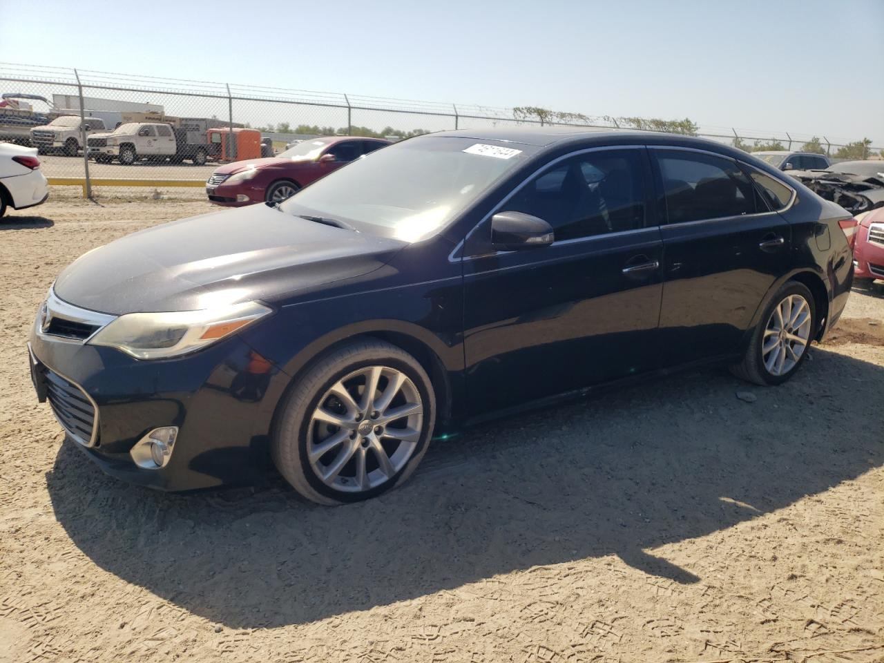 2013 Toyota Avalon - Image 1