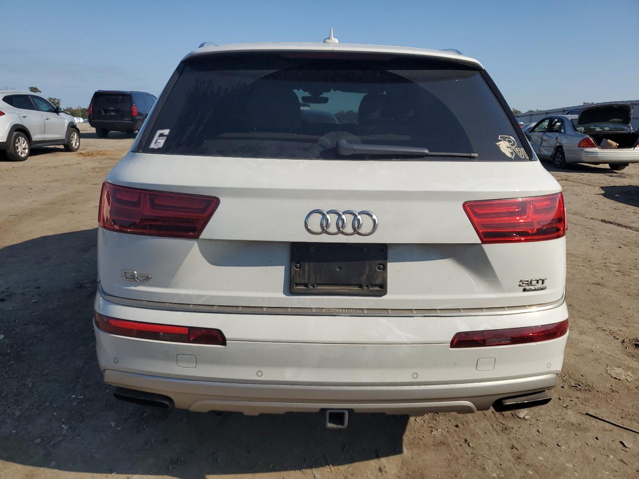 WA1VAAF79JD019938 2018 Audi Q7 Prestige