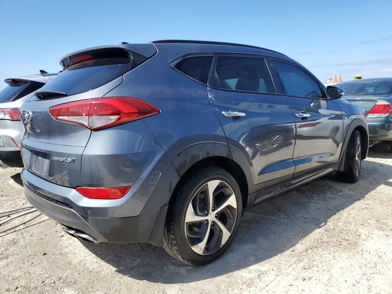 KM8J33A21GU048974 2016 Hyundai Tucson Limited