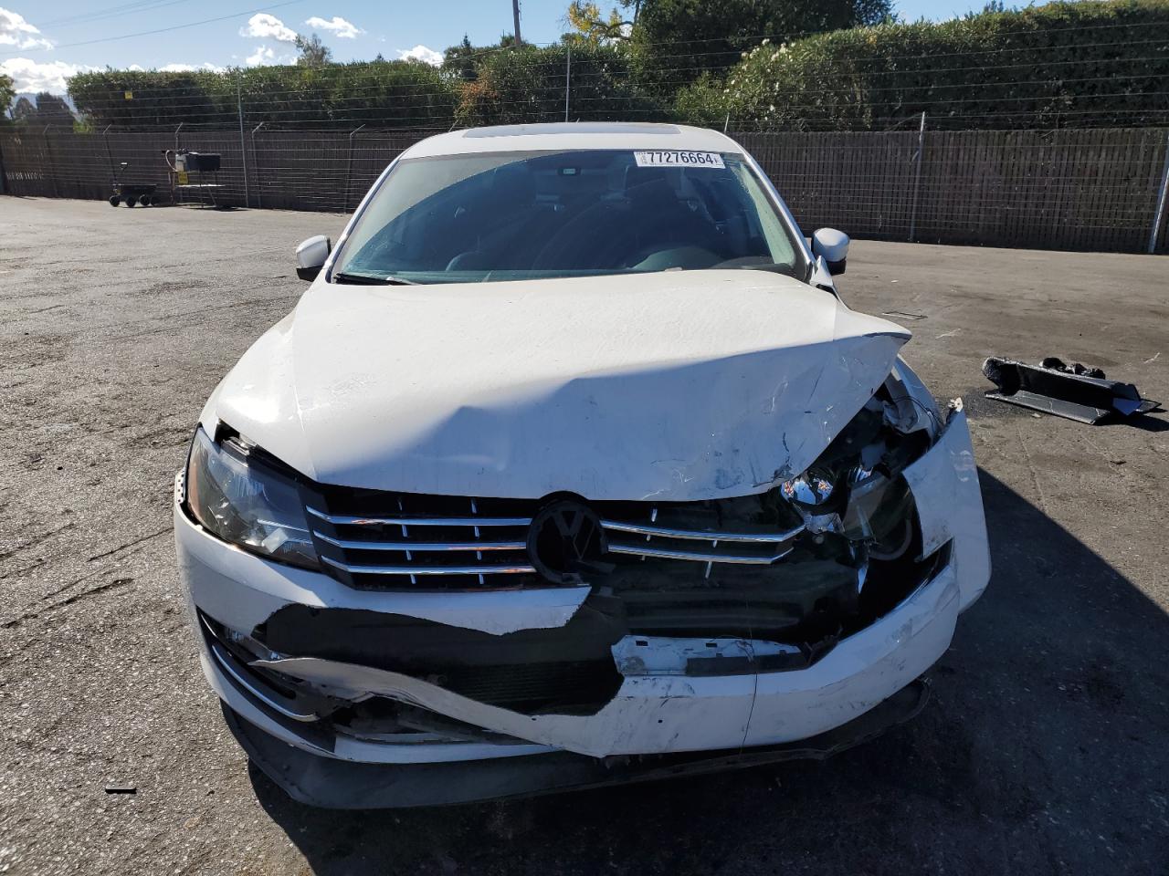 2014 Volkswagen Passat - Image 5