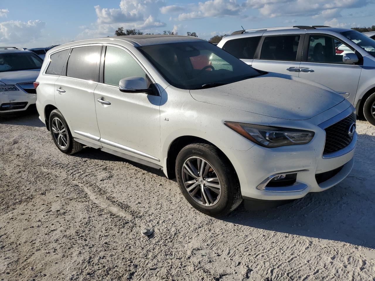 2018 Infiniti QX60 - Image 4