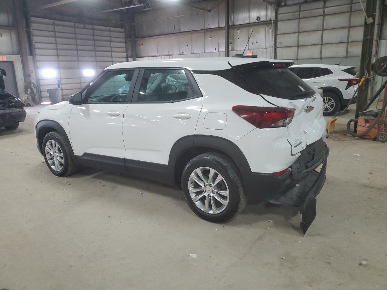 2021 Chevrolet TrailBlazer - Image 2