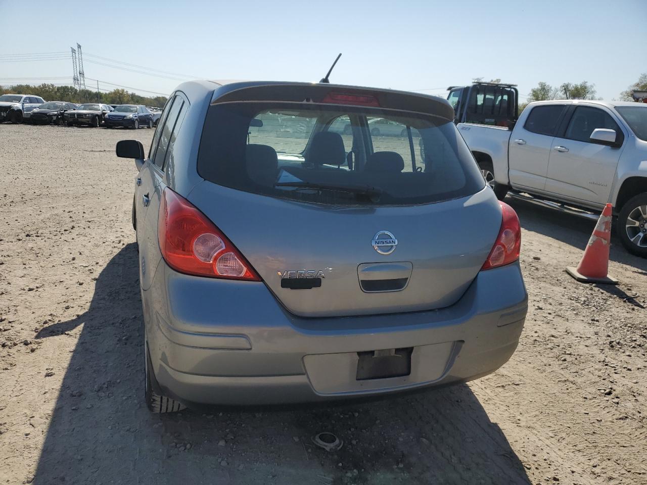 2009 Nissan Versa S VIN: 3N1BC13E09L466303 Lot: 75028164