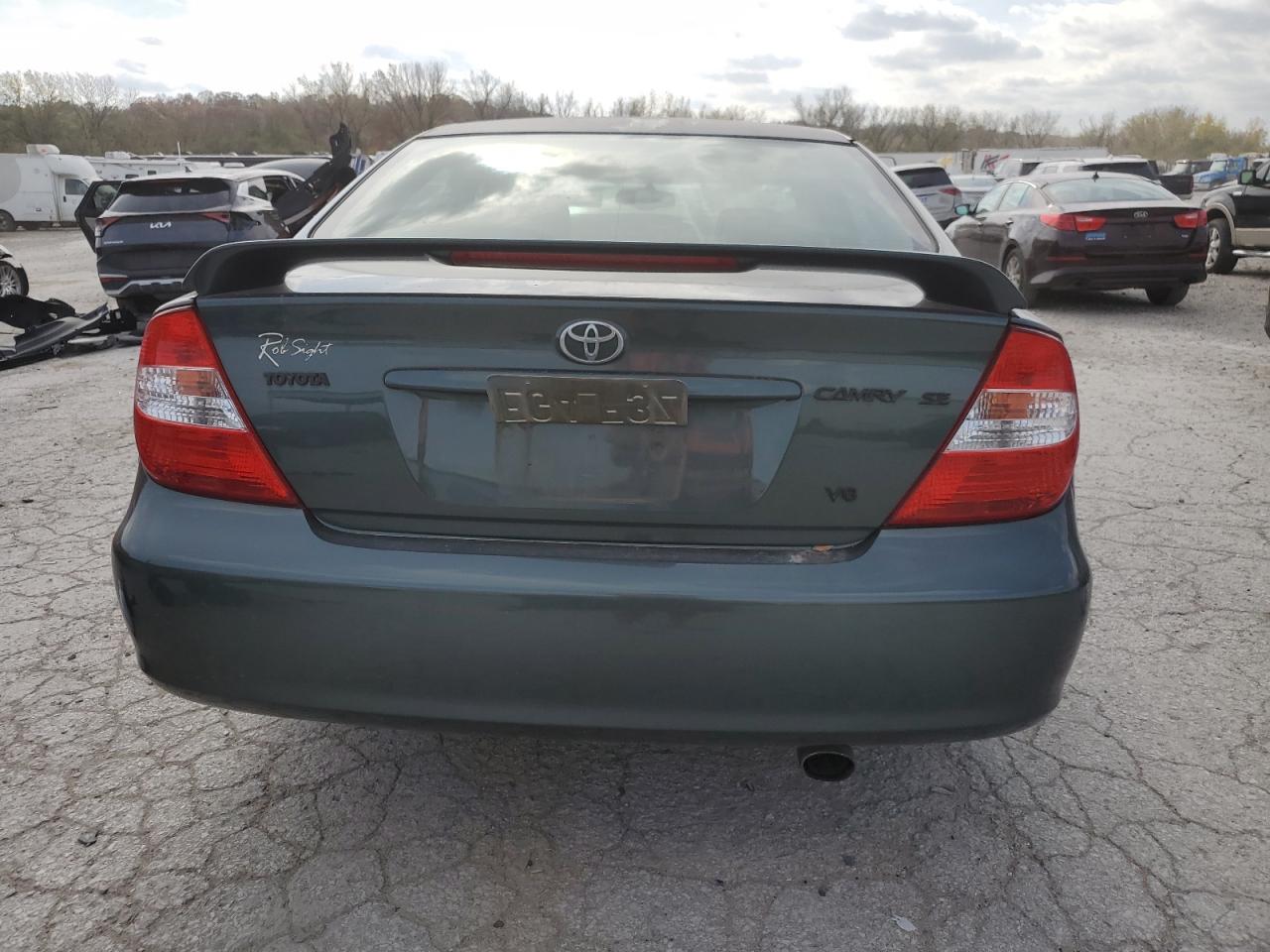 2002 Toyota Camry Le VIN: 4T1BF32K12U507245 Lot: 78104974