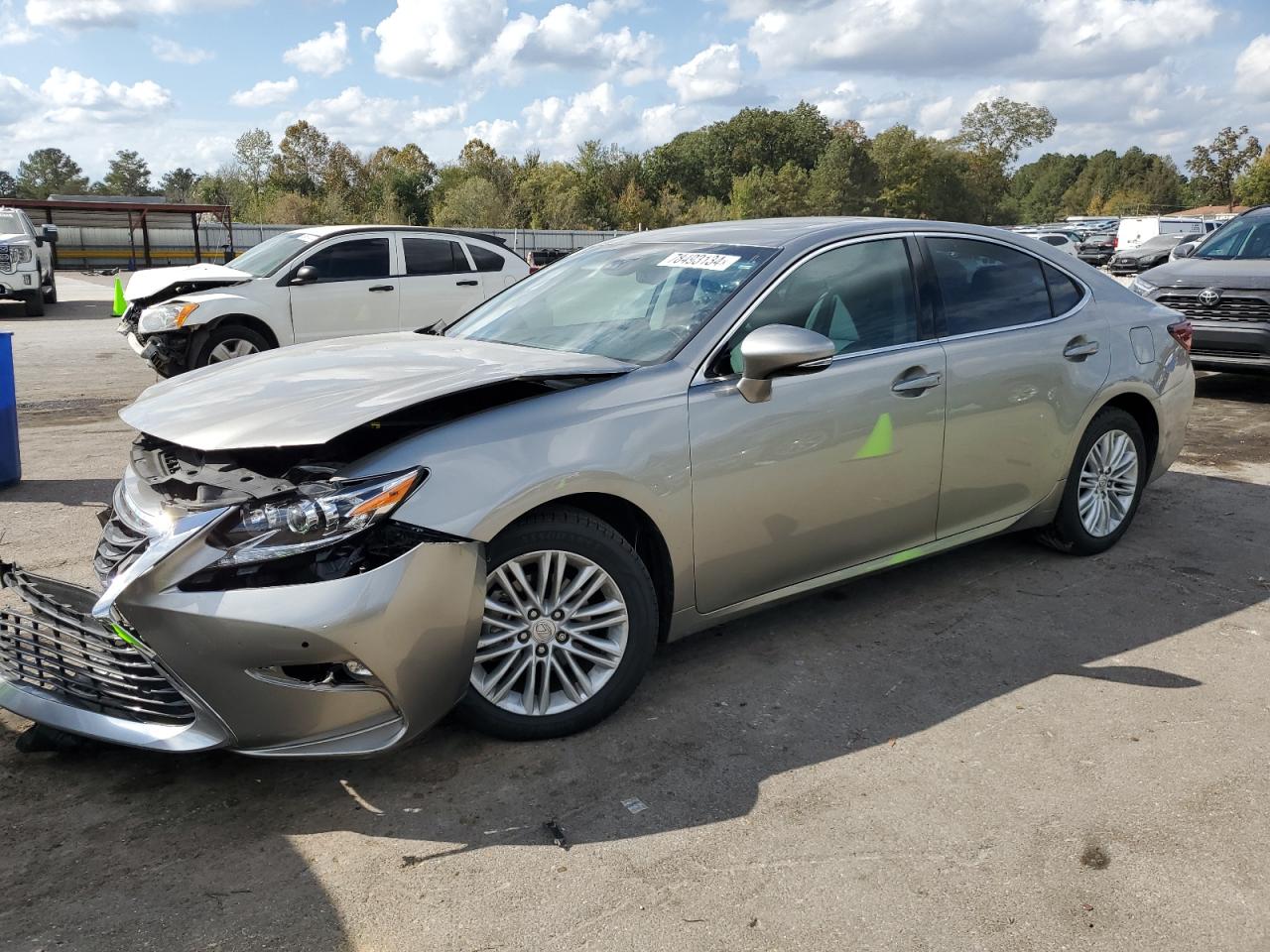 2016 Lexus ES - Image 1