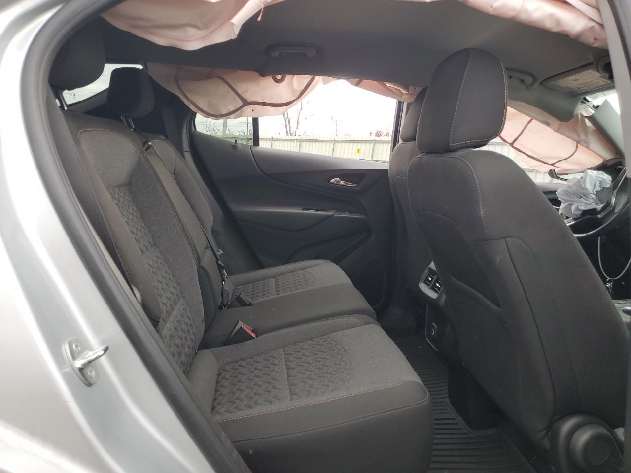 2022 Chevrolet Equinox - Image 11