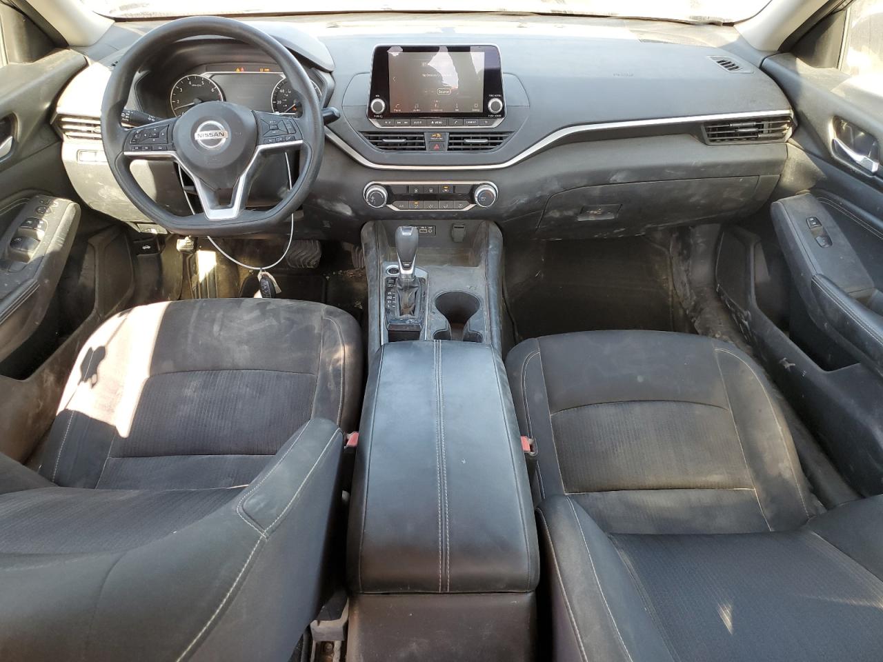 2020 Nissan Altima - Image 8