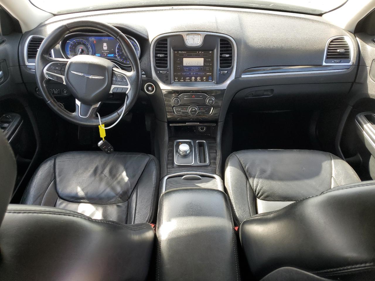 2015 Chrysler 300 - Image 8