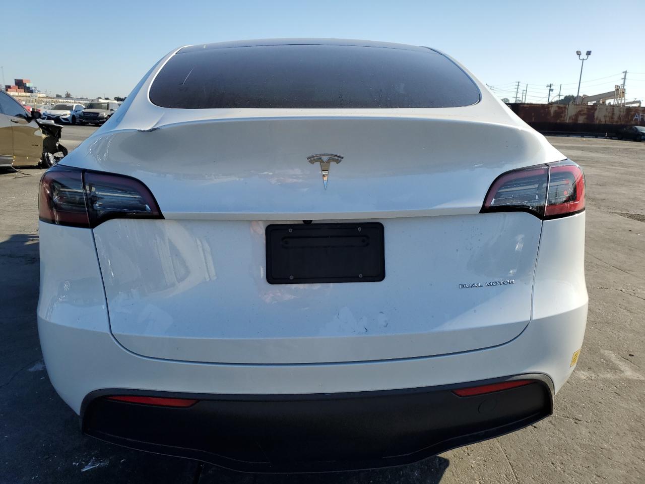 2023 Tesla Model Y VIN: 7SAYGDEE1PA070547 Lot: 75020194