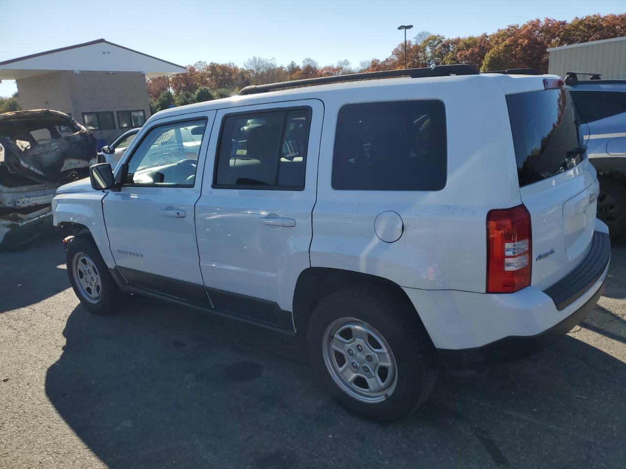 2014 Jeep Liberty (Patriot) - Image 2