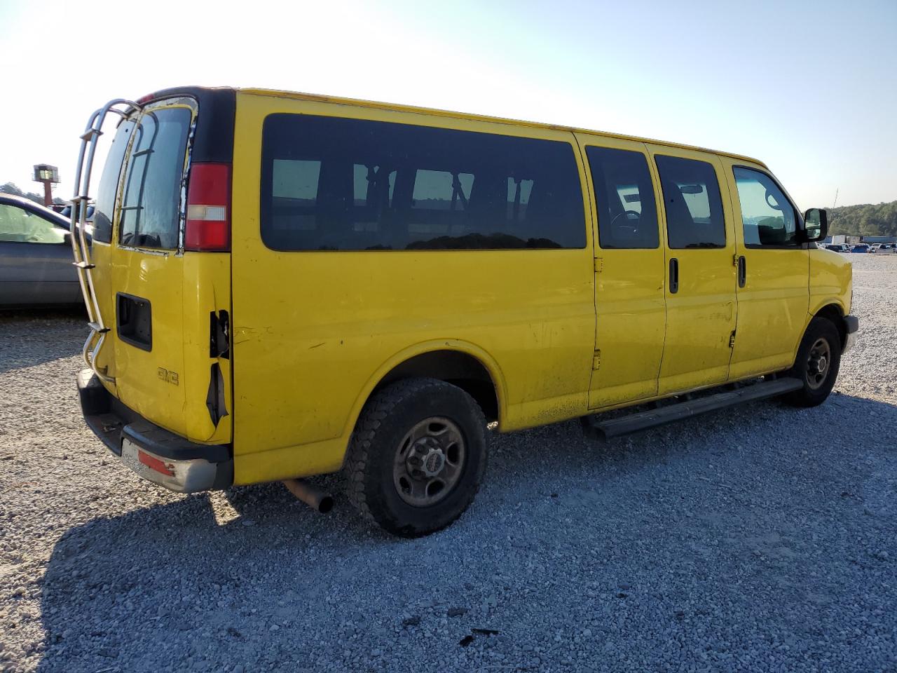 2013 GMC Savana - Image 3