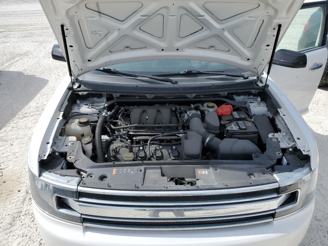 2019 Ford Flex - Image 12
