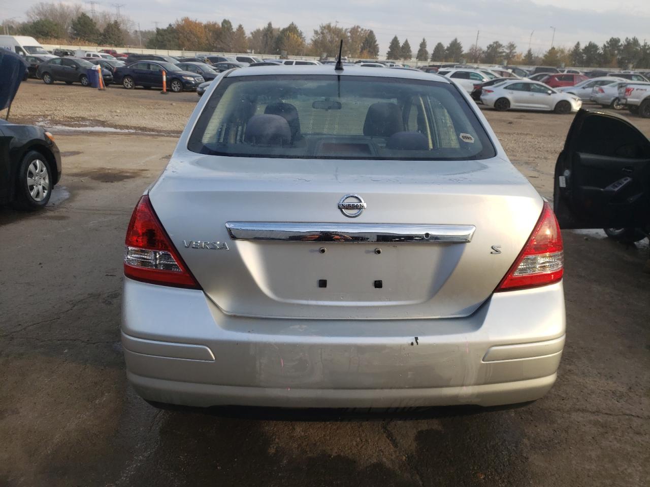 2007 Nissan Versa S VIN: 3N1BC11E87L401991 Lot: 77654614