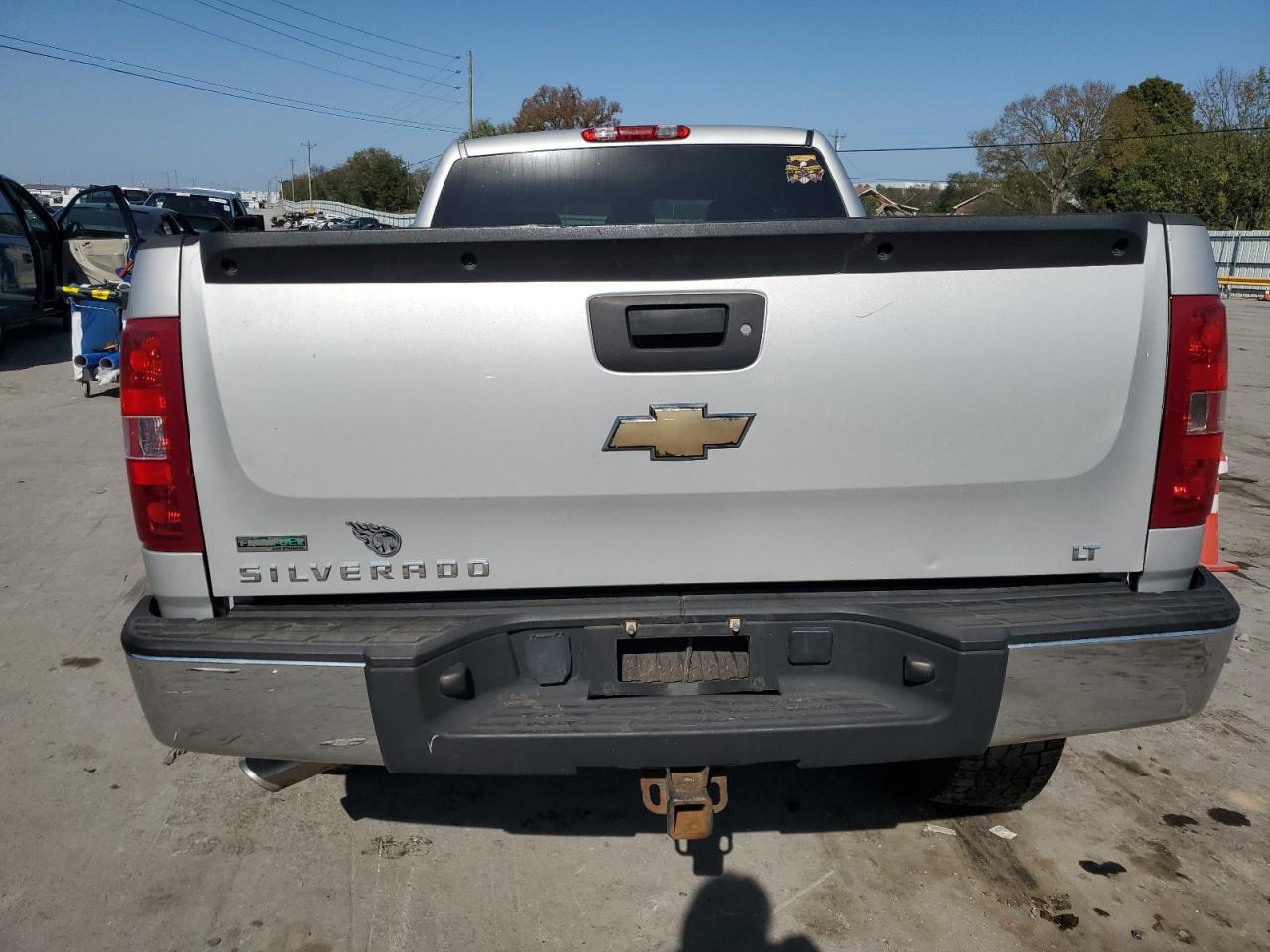 1GCRKSE36BZ132596 2011 Chevrolet Silverado K1500 Lt