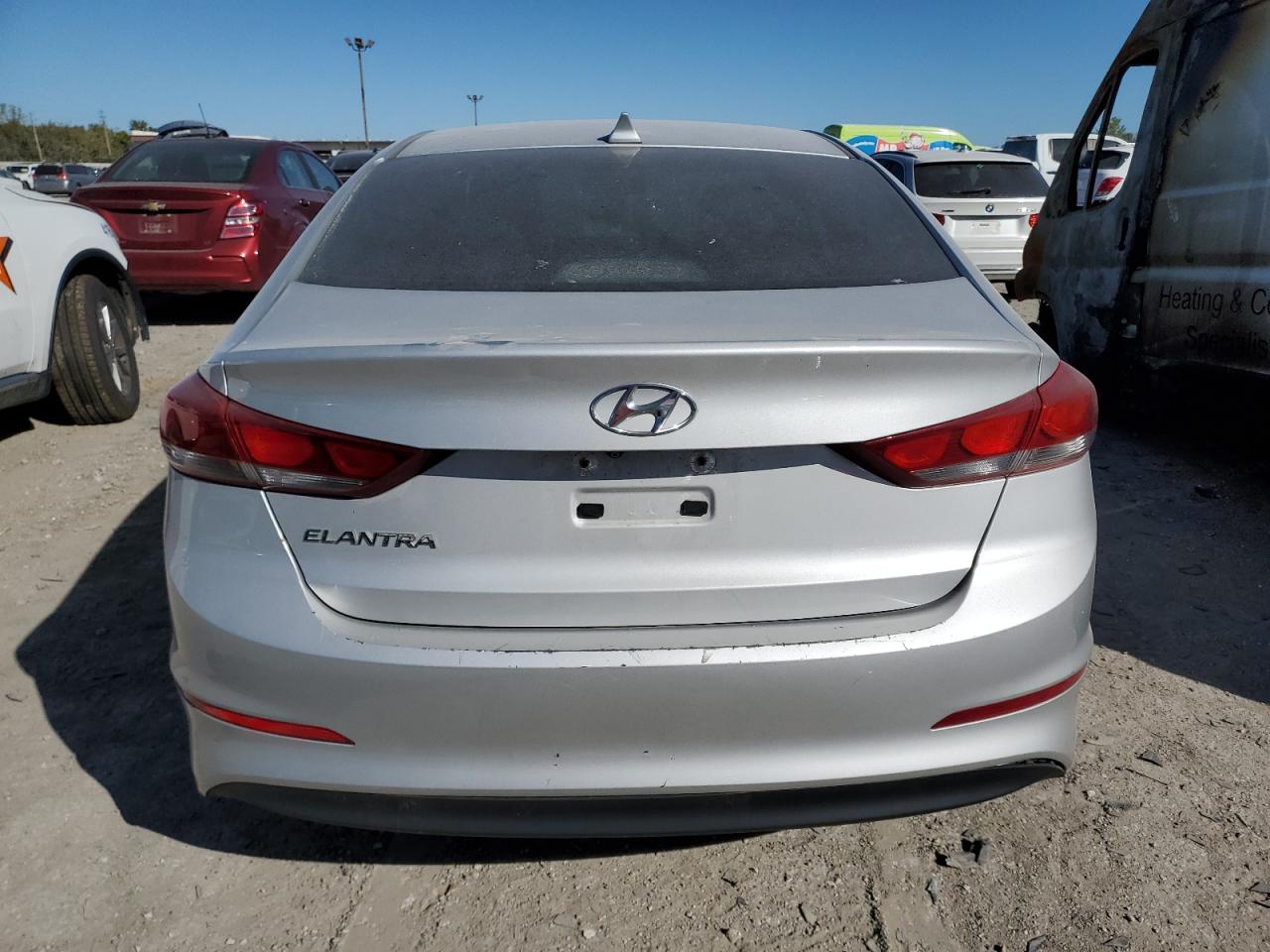 KMHD84LF1HU102750 2017 Hyundai Elantra Se