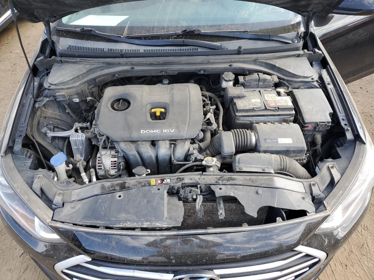 2018 Hyundai Elantra - Image 11