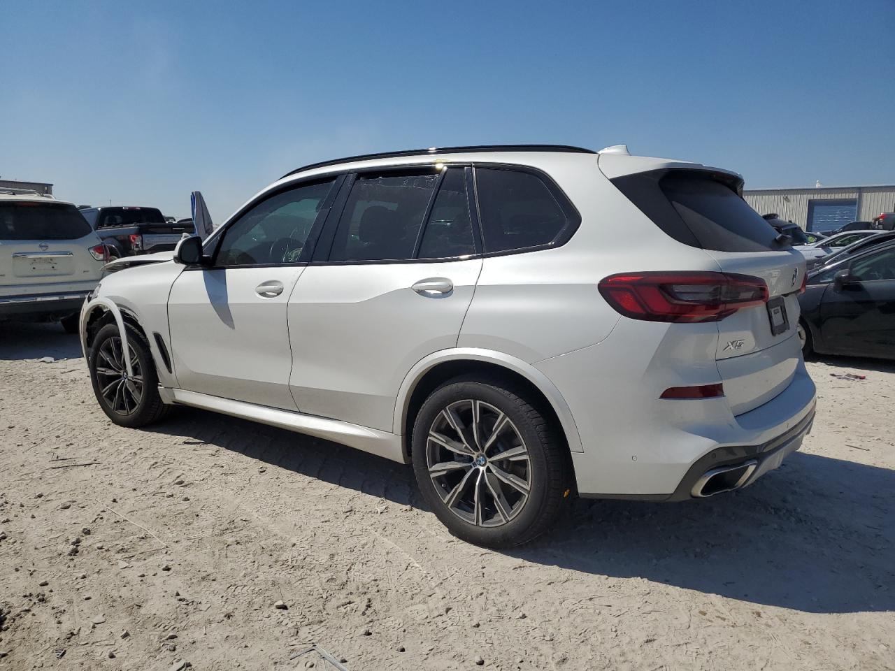 5UXCR6C51KLL14480 2019 BMW X5 - Image 2