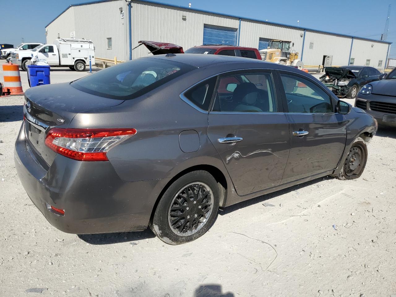 2015 Nissan Sentra - Image 3