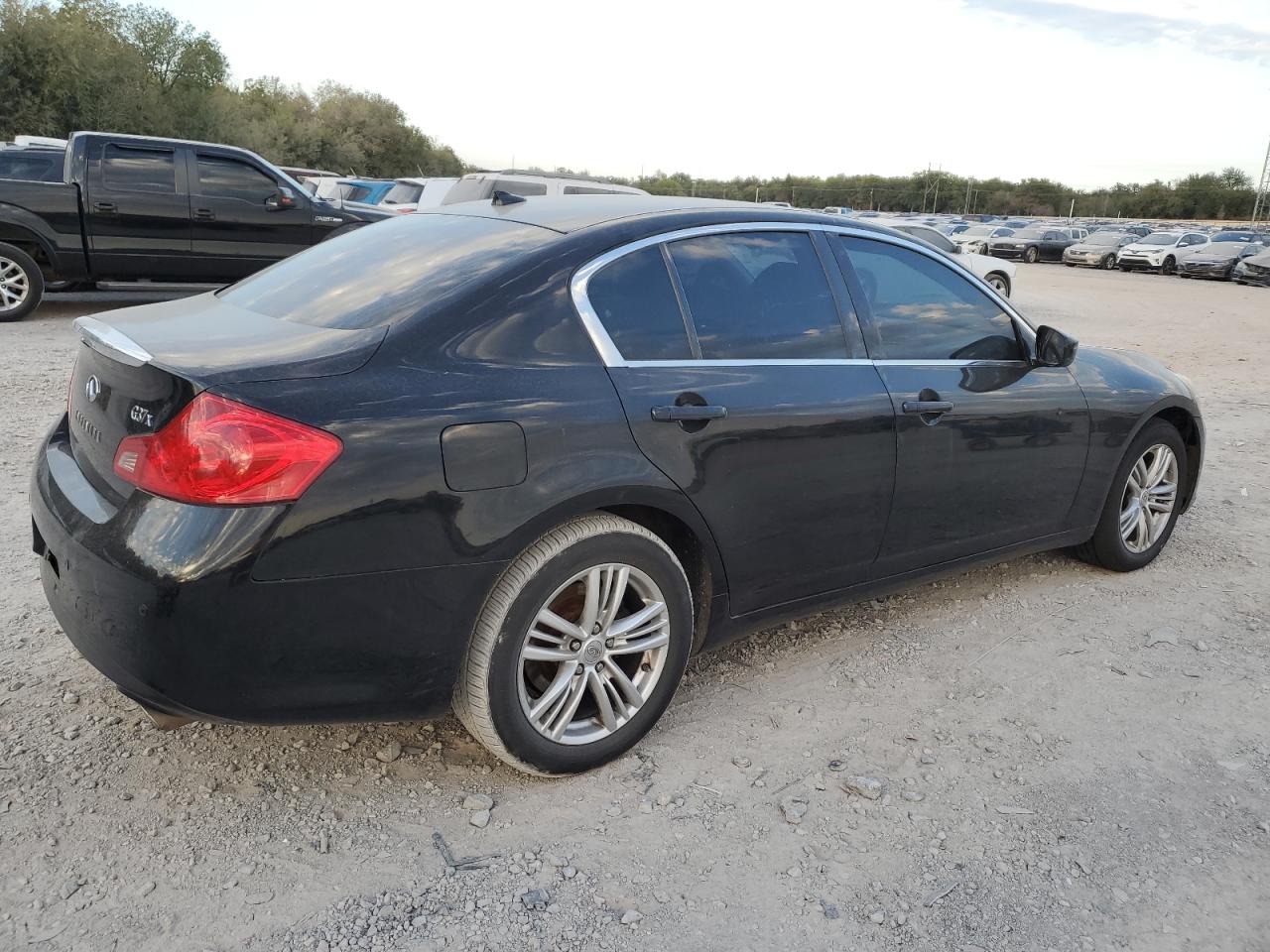 2013 Infiniti G - Image 3
