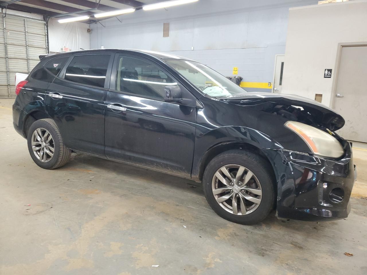 2010 Nissan Rogue - Image 4