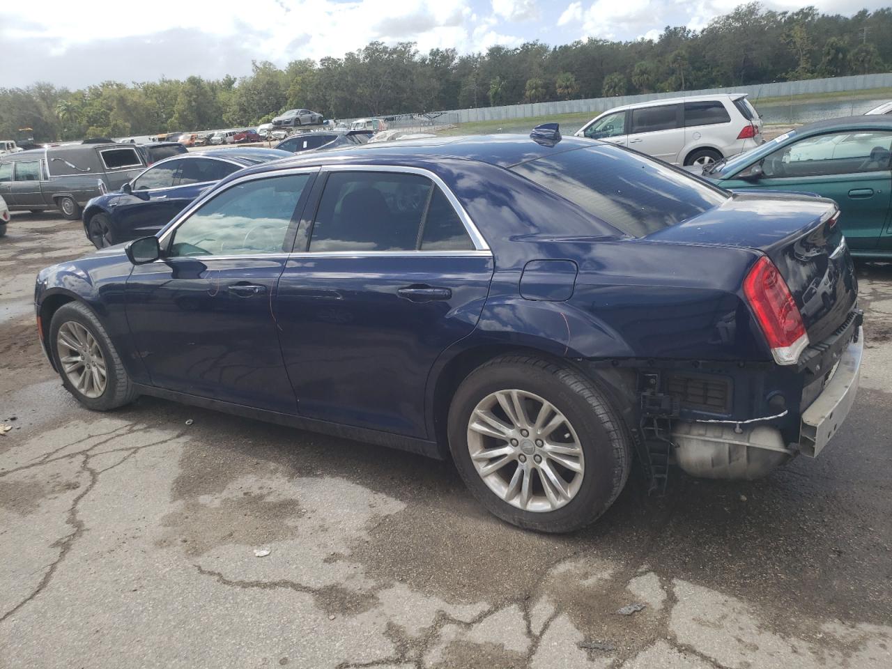 2017 Chrysler 300 - Image 2