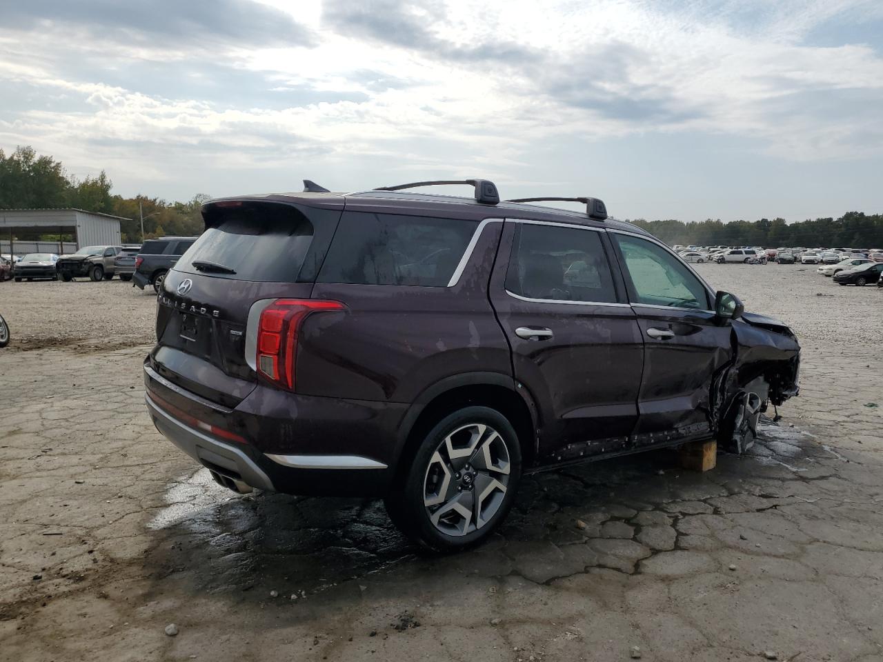 2023 Hyundai Palisade - Image 3