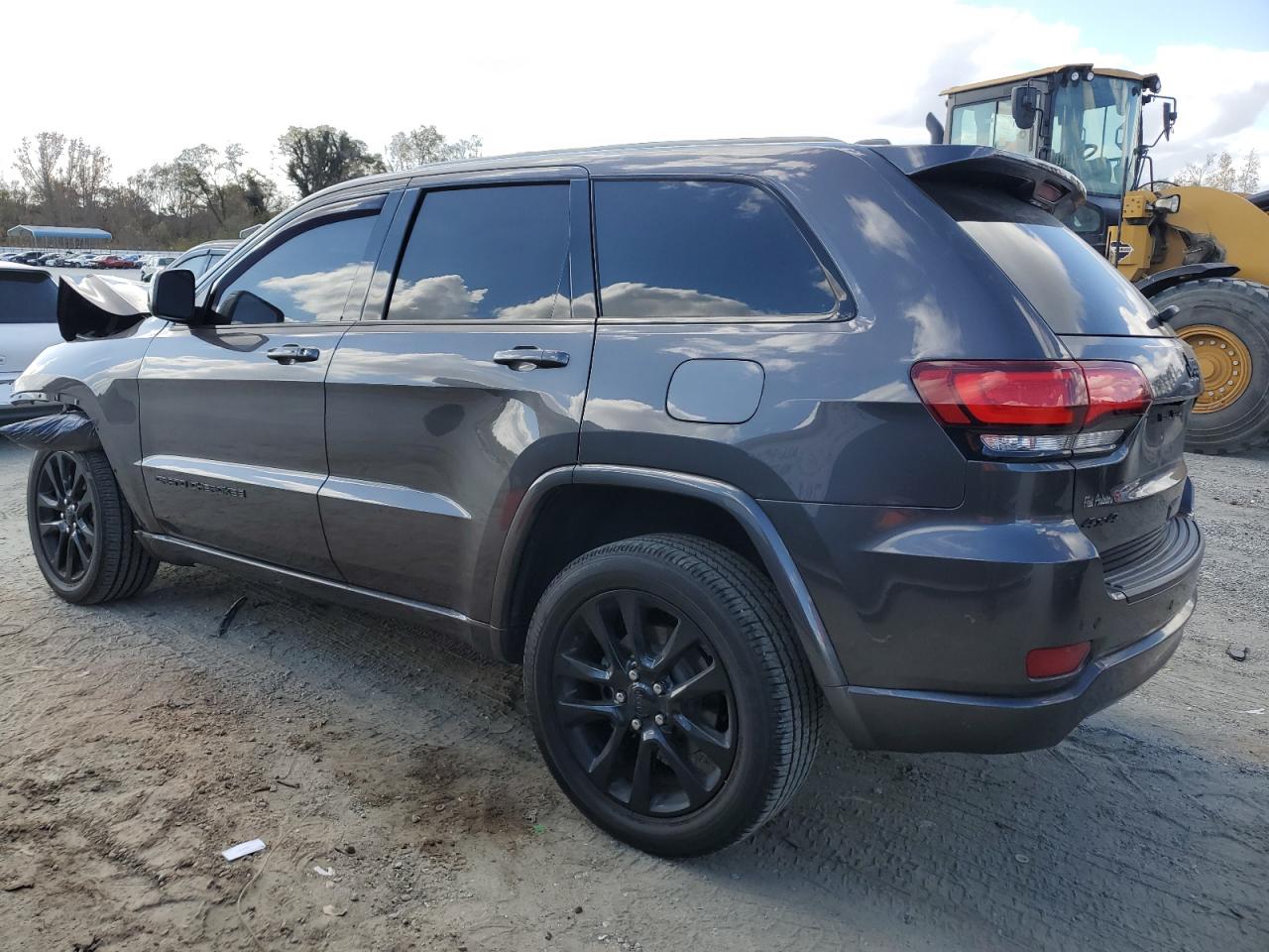 2020 Jeep Grand Cherokee - Image 2