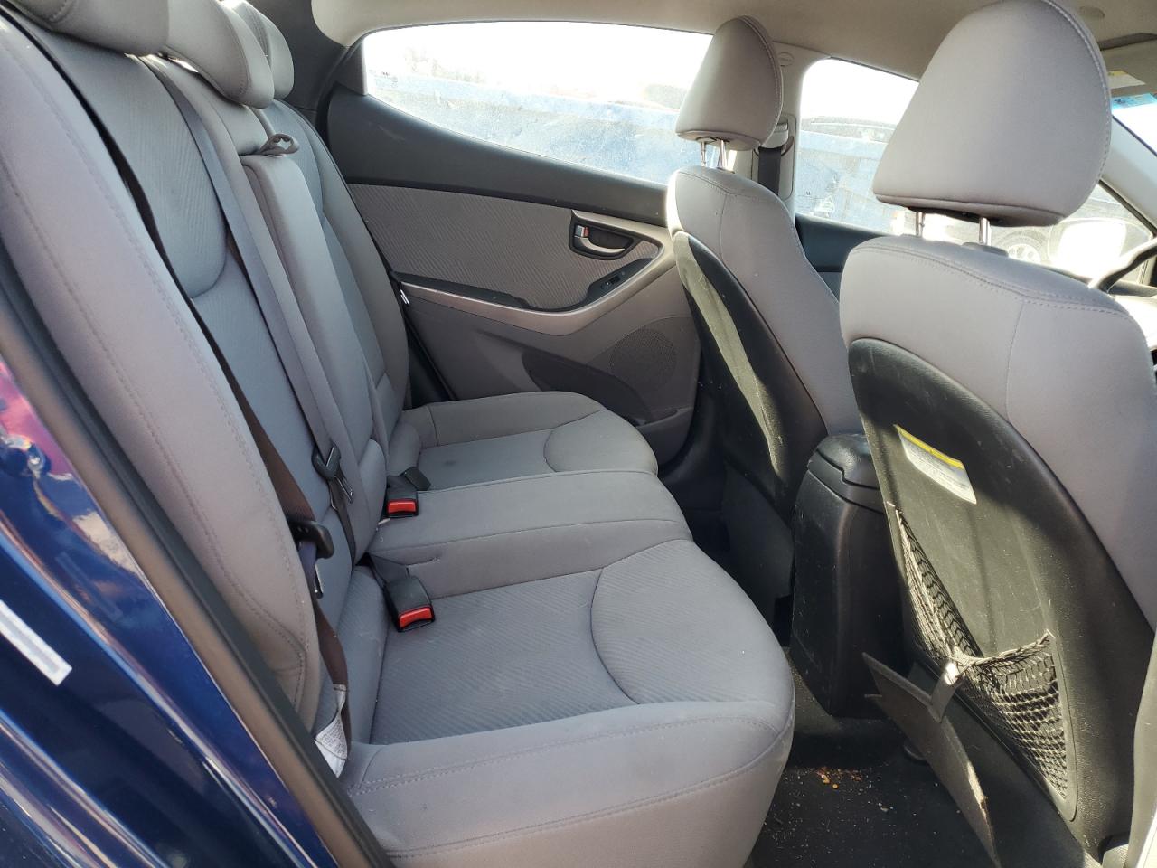 2013 Hyundai Elantra - Image 10