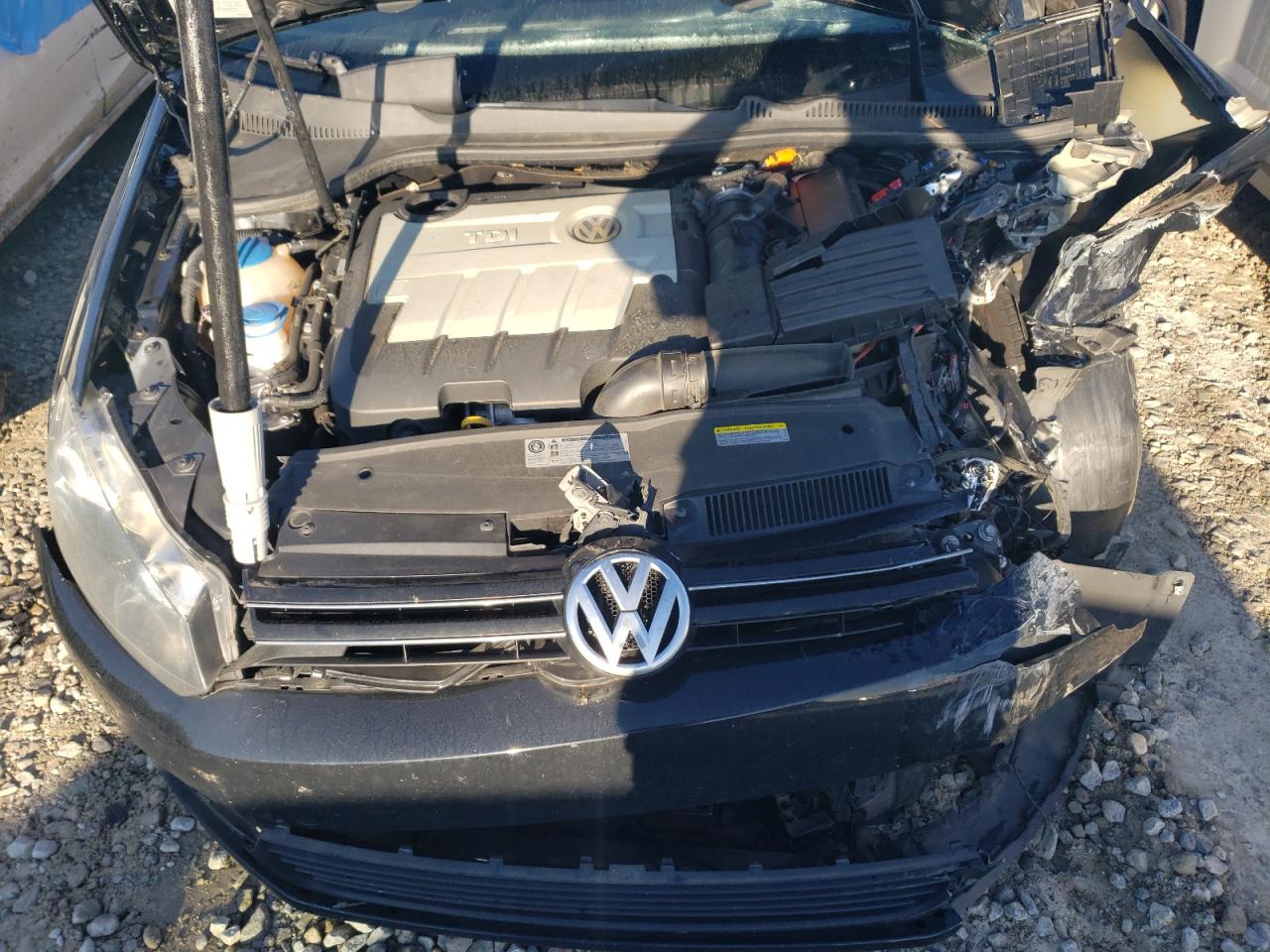 3VWPL7AJ6EM606538 2014 Volkswagen Jetta Tdi