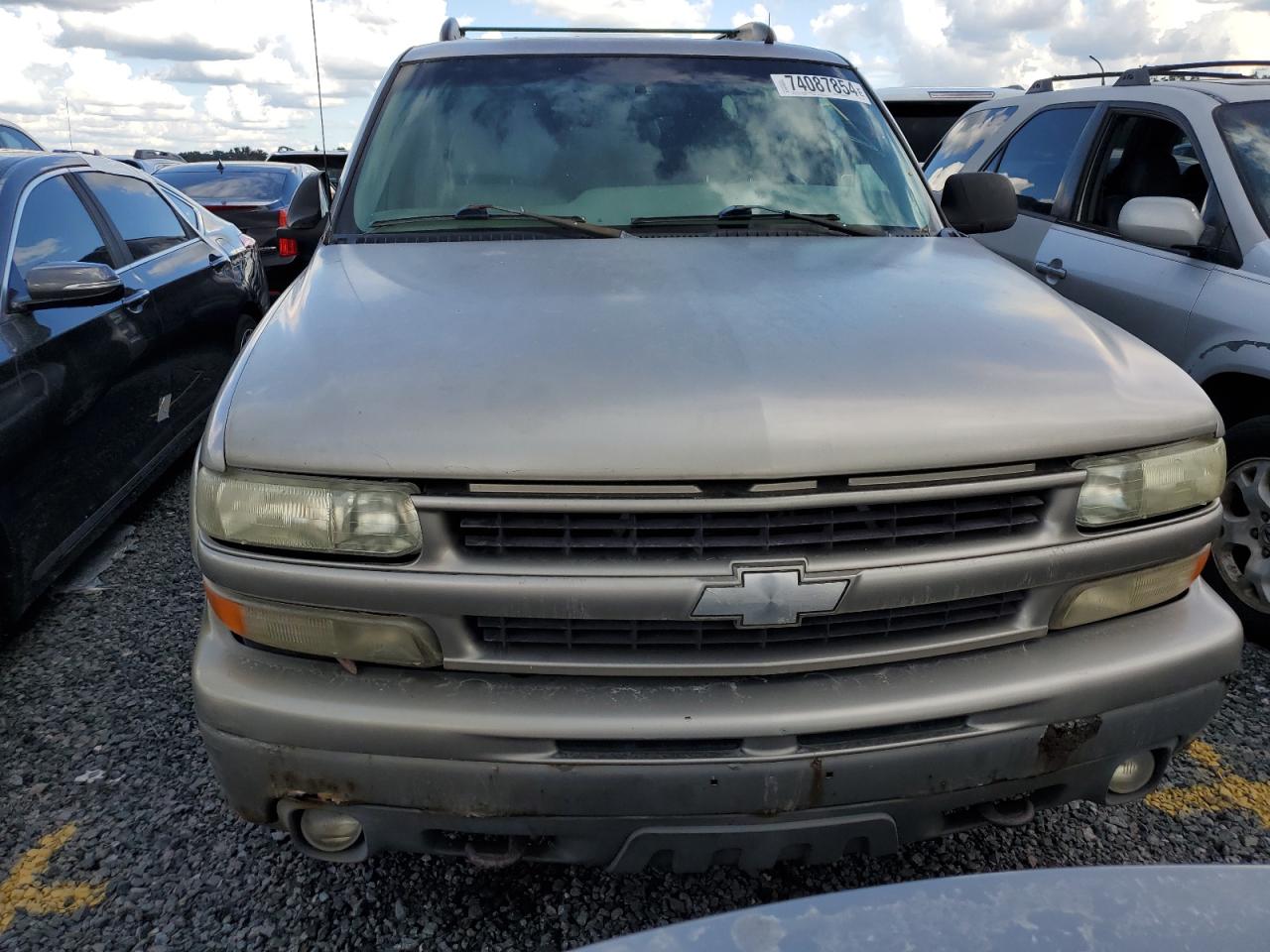 2002 Chevrolet Tahoe - Image 5