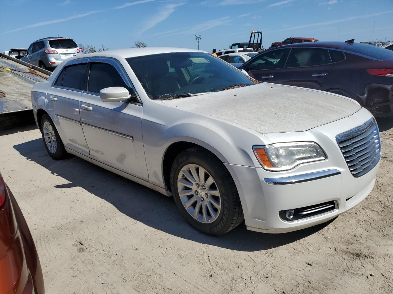 2014 Chrysler 300 - Image 4
