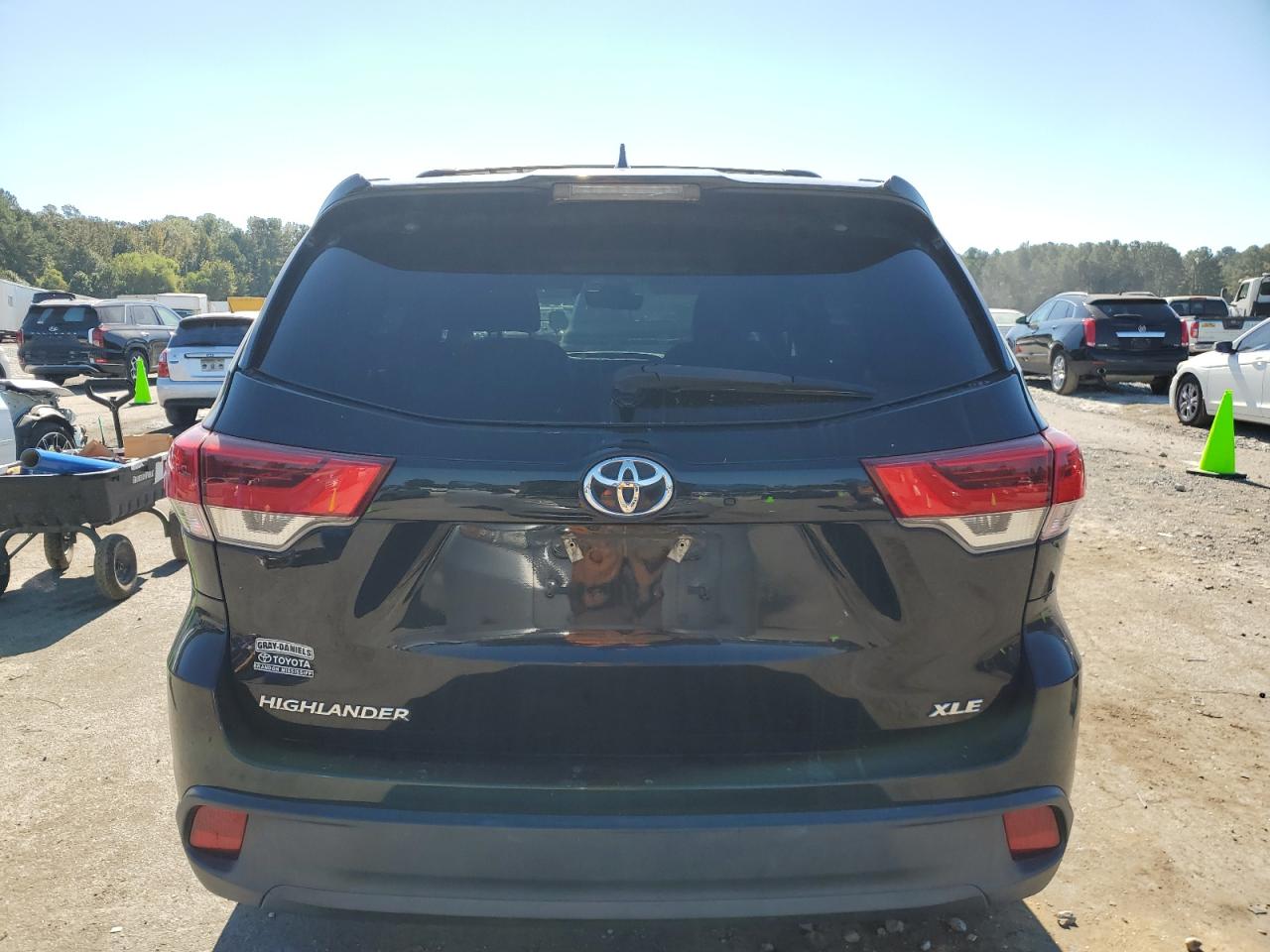 2018 Toyota Highlander Se VIN: 5TDKZRFH0JS538695 Lot: 76789194