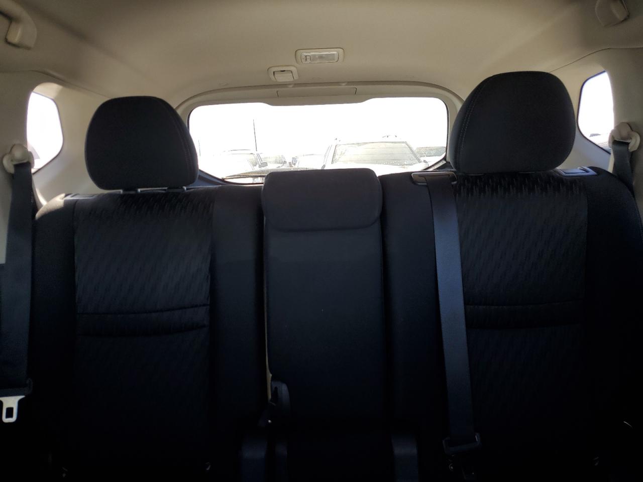 2019 Nissan Rogue - Image 10