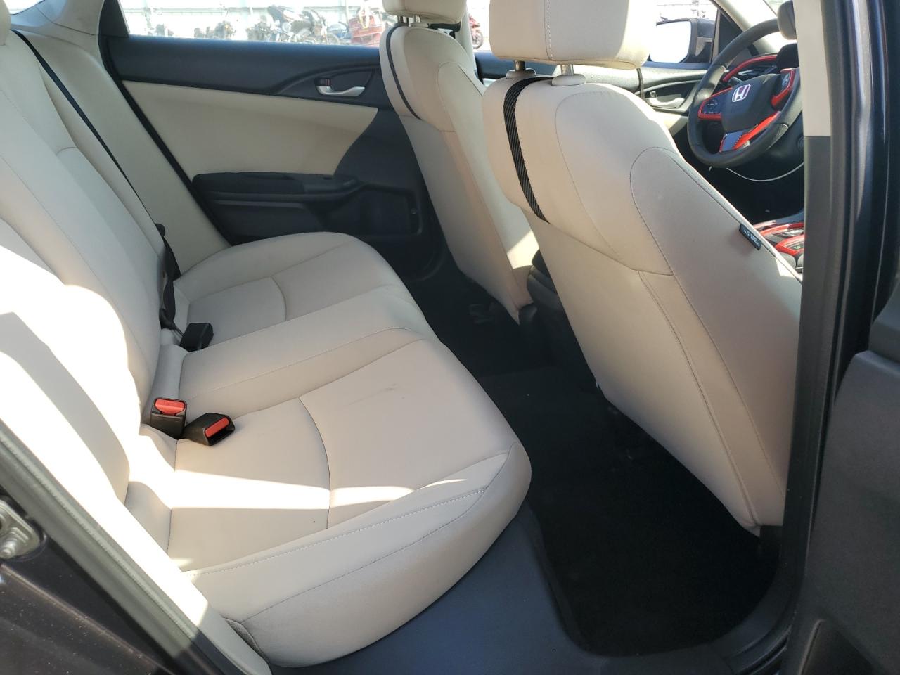 2018 Honda Civic - Image 10