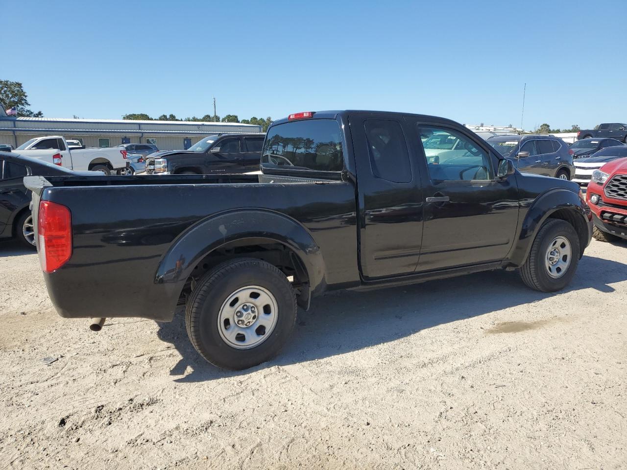 2013 Nissan Navara (Frontier) - Image 3