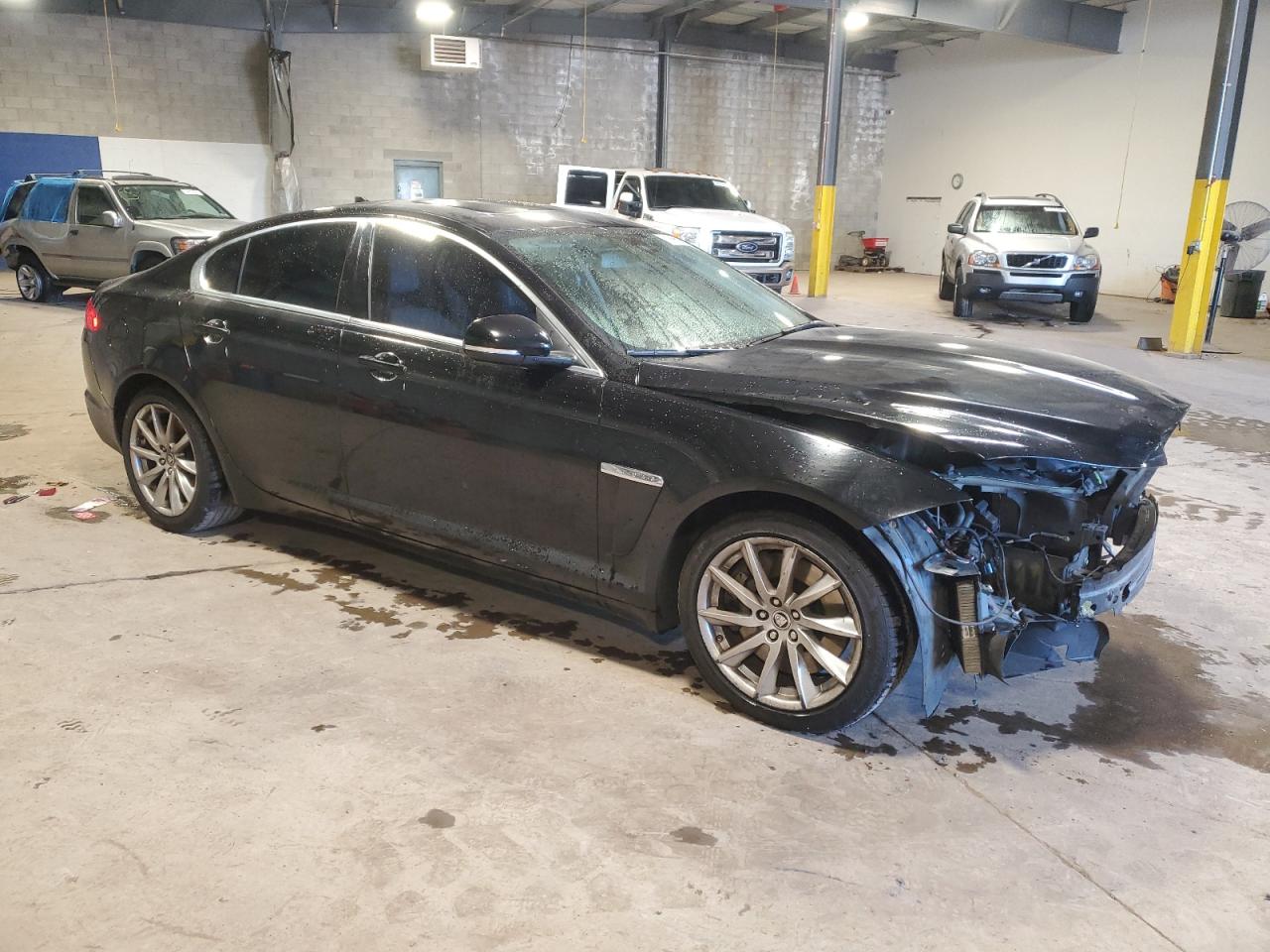 2013 Jaguar XF - Image 4
