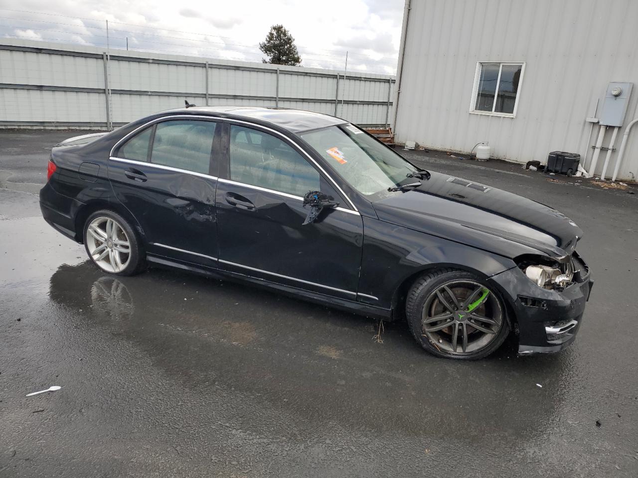 VIN WDDGF8AB7DR283256 2013 MERCEDES-BENZ C-CLASS no.4