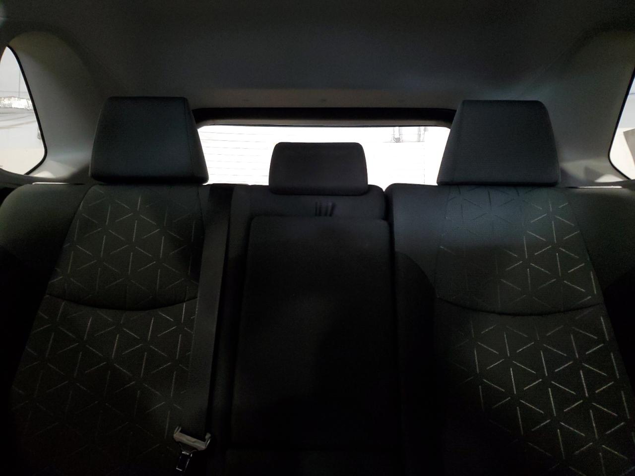 2020 Toyota RAV 4 - Image 10