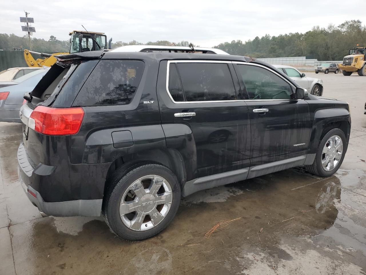 2010 GMC Terrain - Image 3