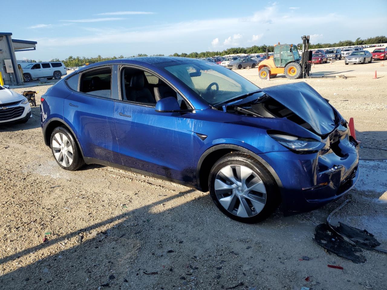 7SAYGDEE2PA065812 Tesla Model Y 2023. Фото: 3