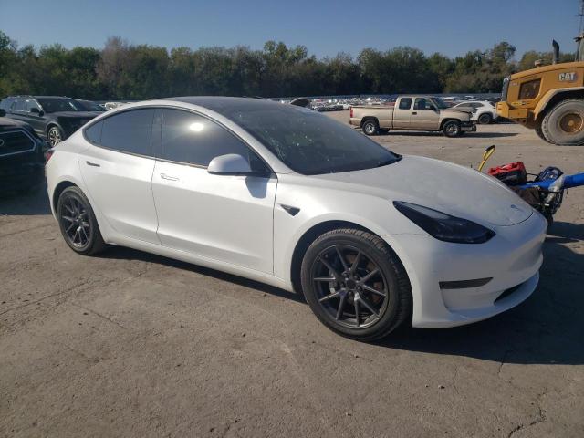  TESLA MODEL 3 2021 Білий
