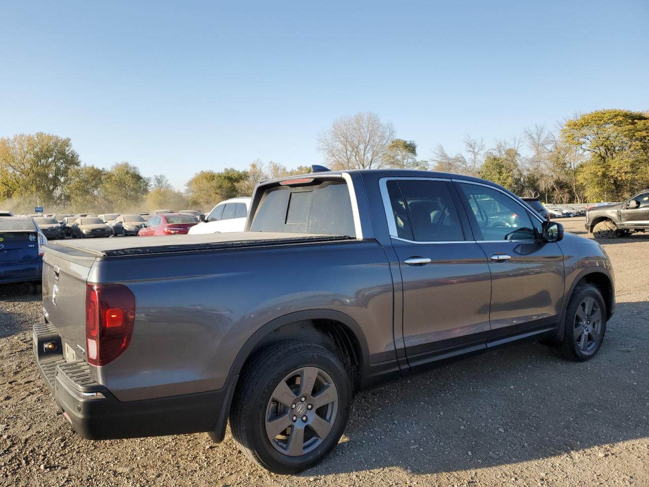 2020 Honda Ridgeline - Image 3