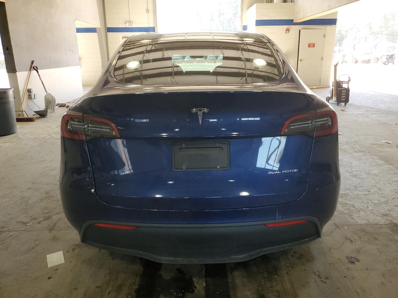 2023 Tesla Model Y VIN: 7SAYGDEE2PA068001 Lot: 75949684