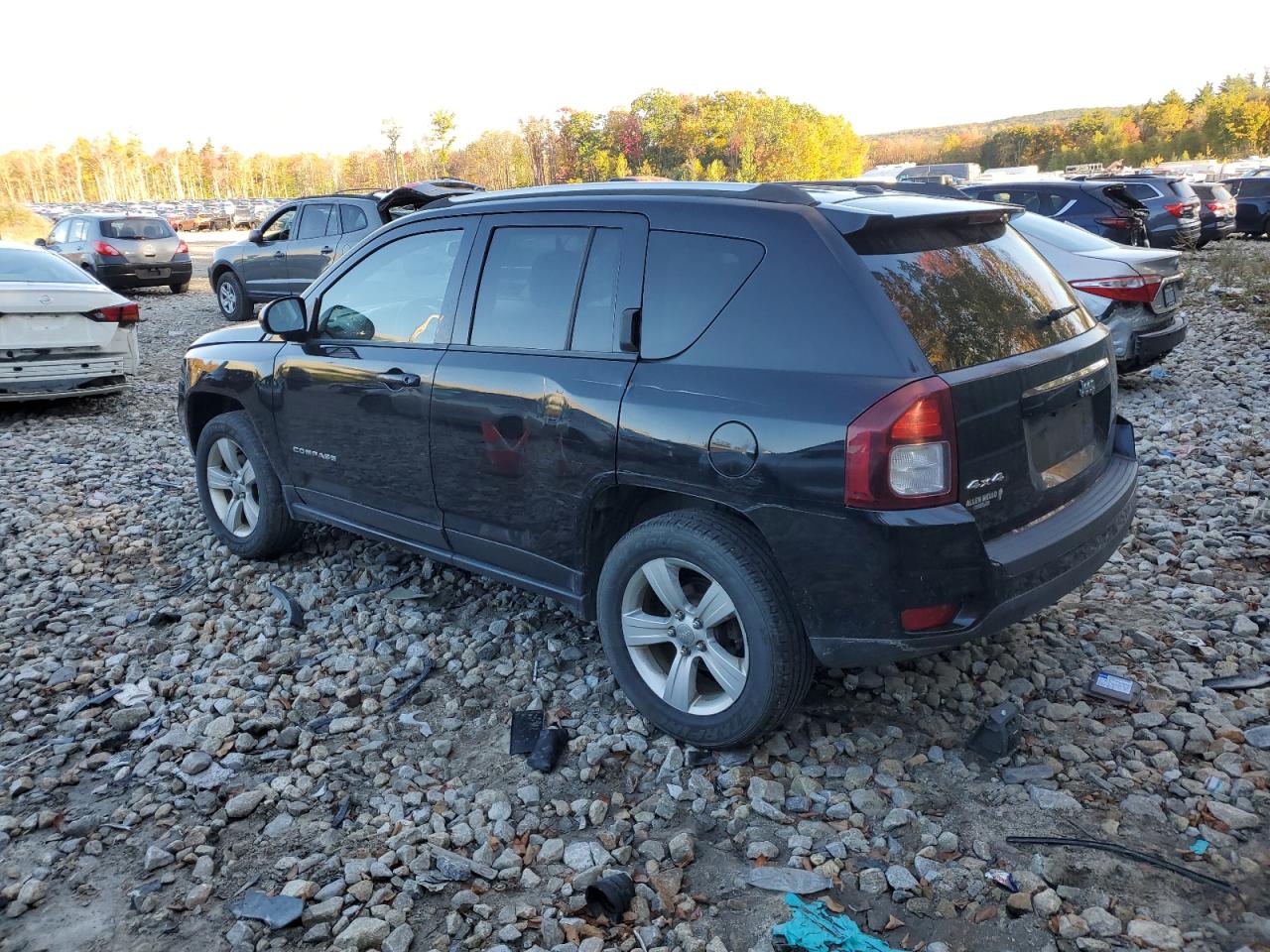 VIN 1C4NJDEB9ED766250 2014 JEEP COMPASS no.2