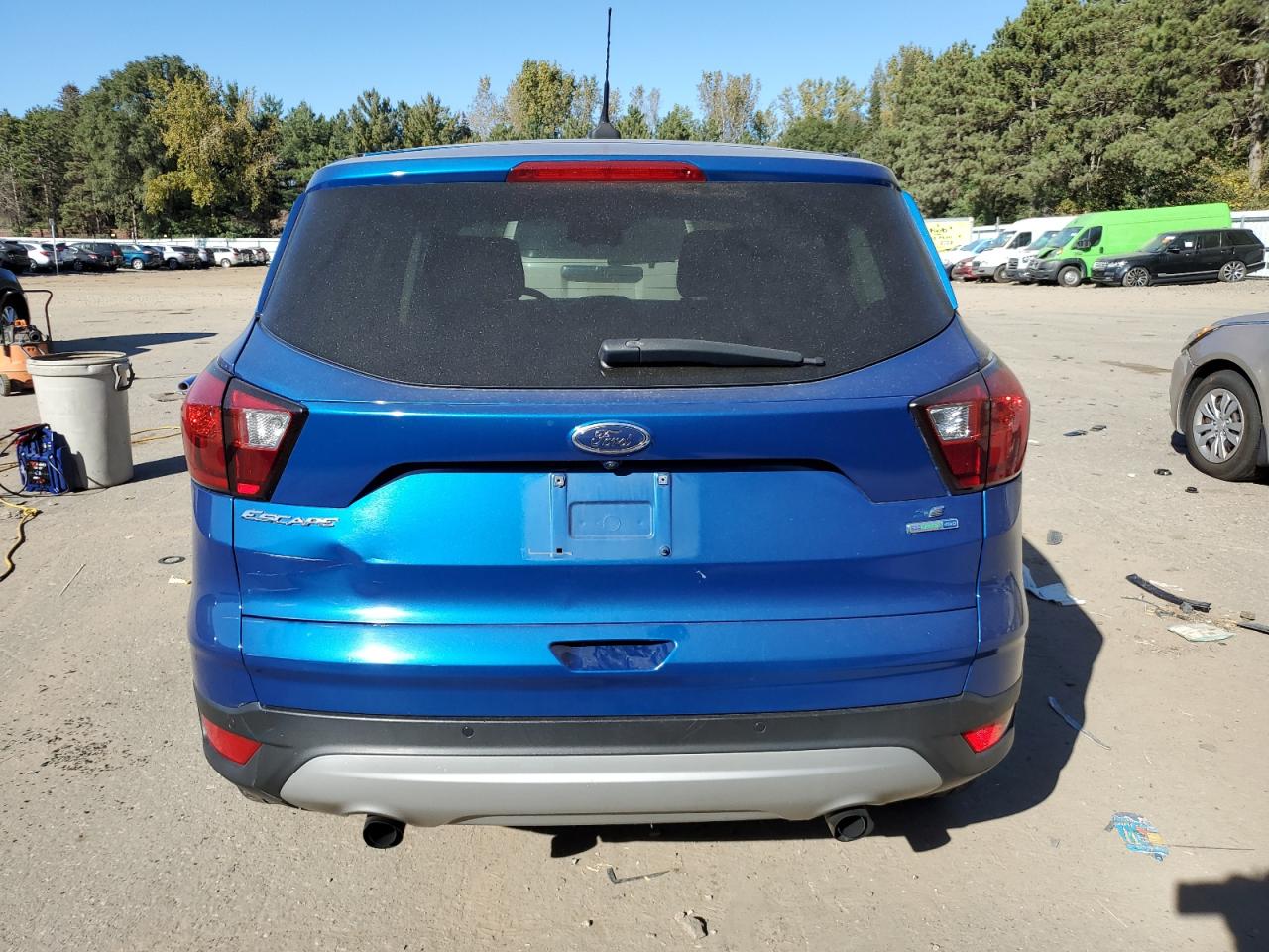 1FMCU9GD2KUB09243 2019 Ford Escape Se