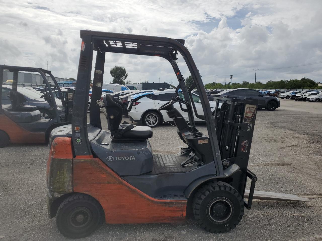 2015 Toyota Forklift VIN: M1AF28 Lot: 77688694