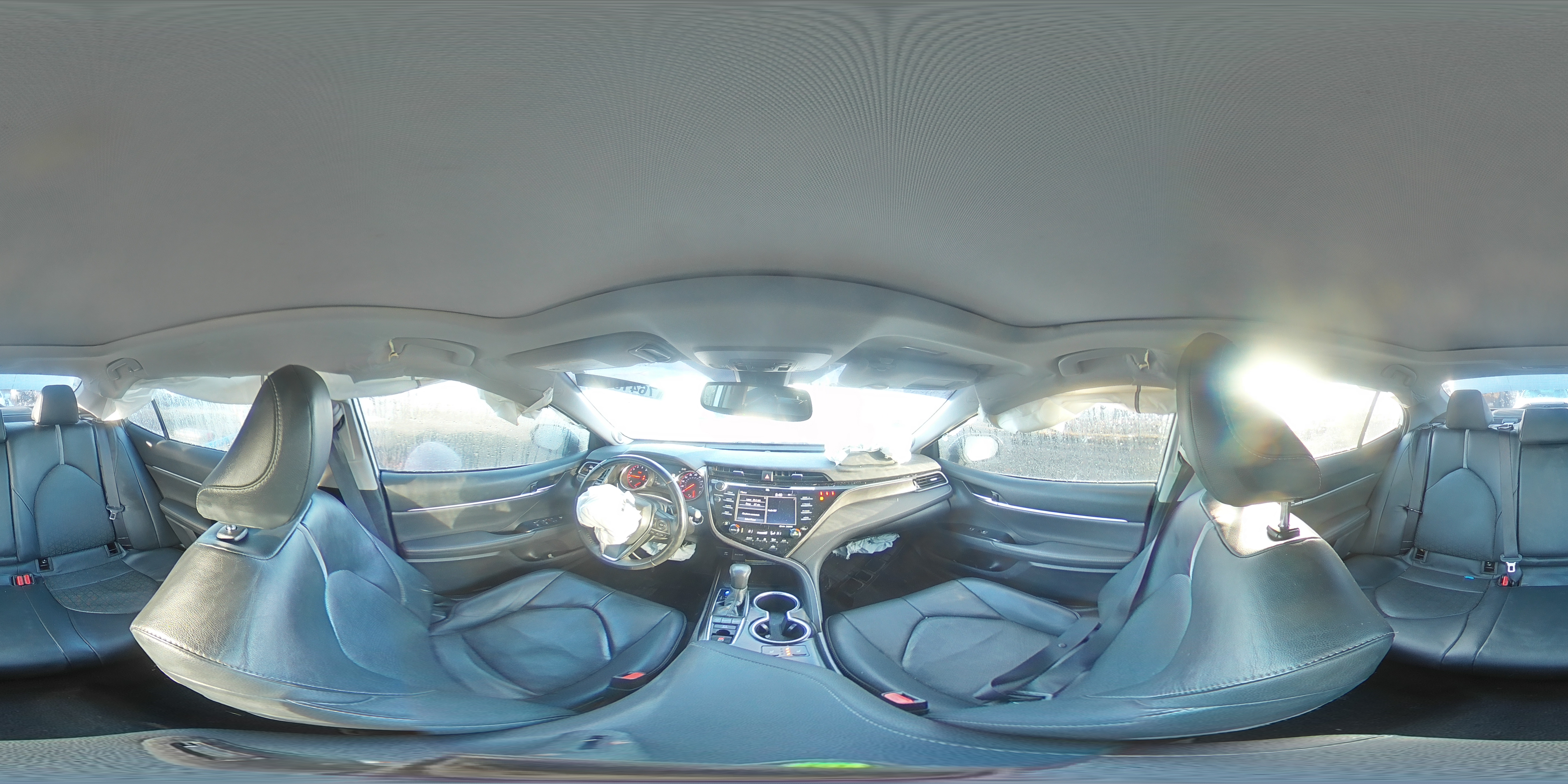 2019 Toyota Camry - Image 12